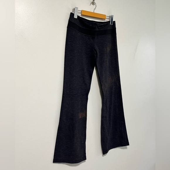 Lululemon Groove Pants Black Heathered Flare Leggings Size 6 - Picture 6 of 12